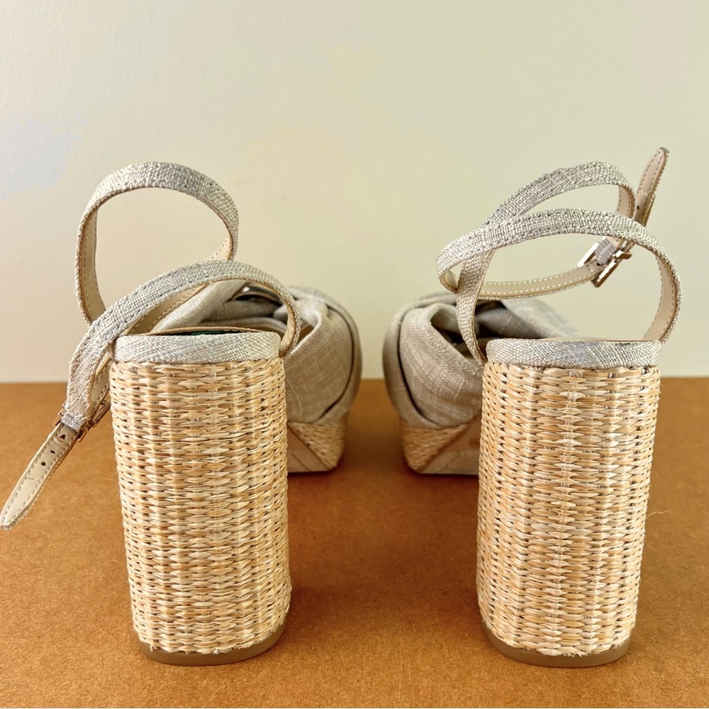 NEW VINCE CAMUTO BEIGE PLATFORM SANDALS - Picture 5 of 12